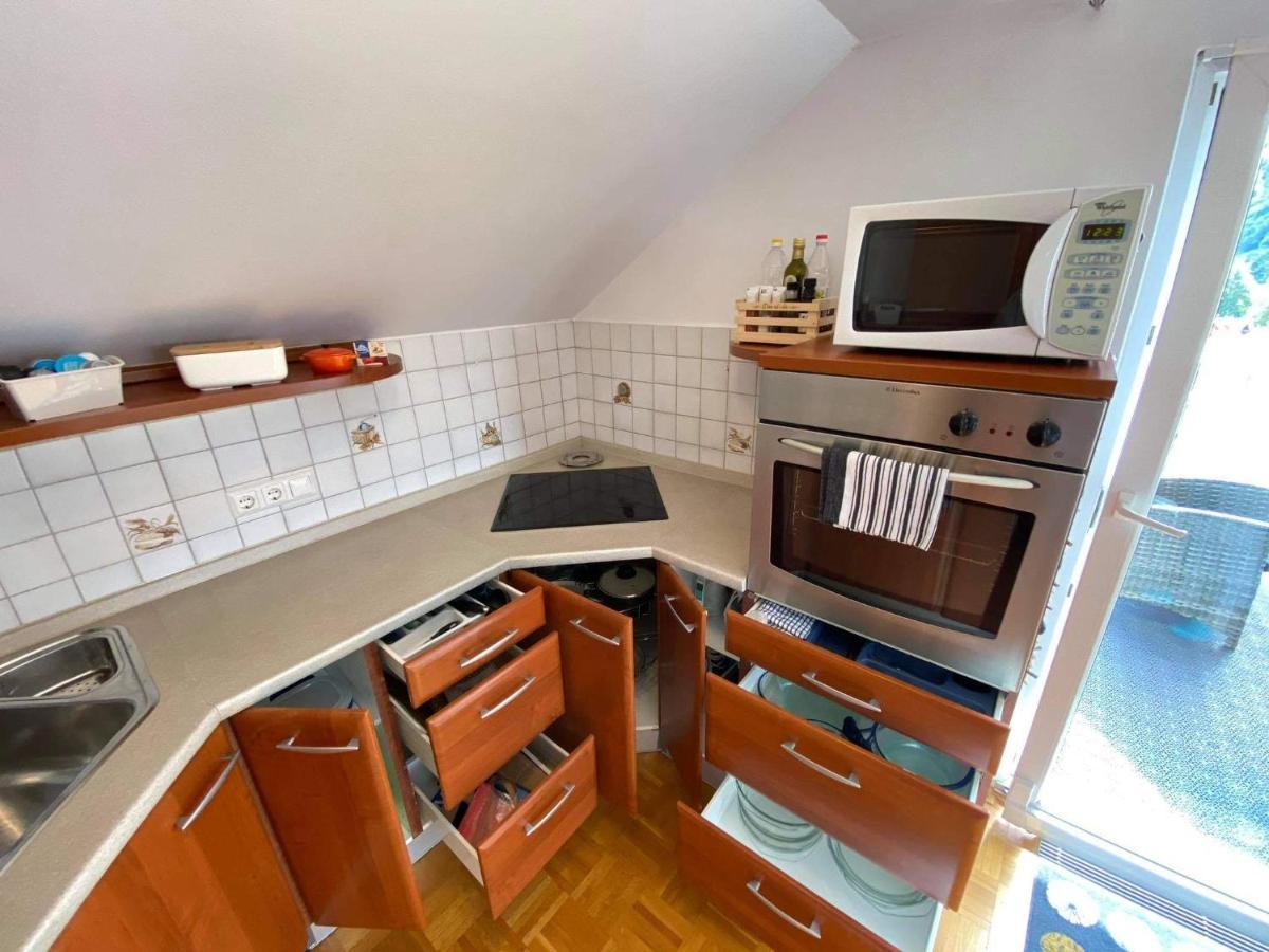 Apartment Kranj - Huge Terrace, Free P, Wi - Fi, Ac Экстерьер фото