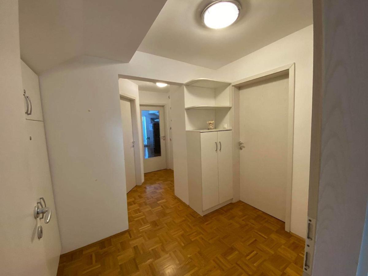 Apartment Kranj - Huge Terrace, Free P, Wi - Fi, Ac Экстерьер фото